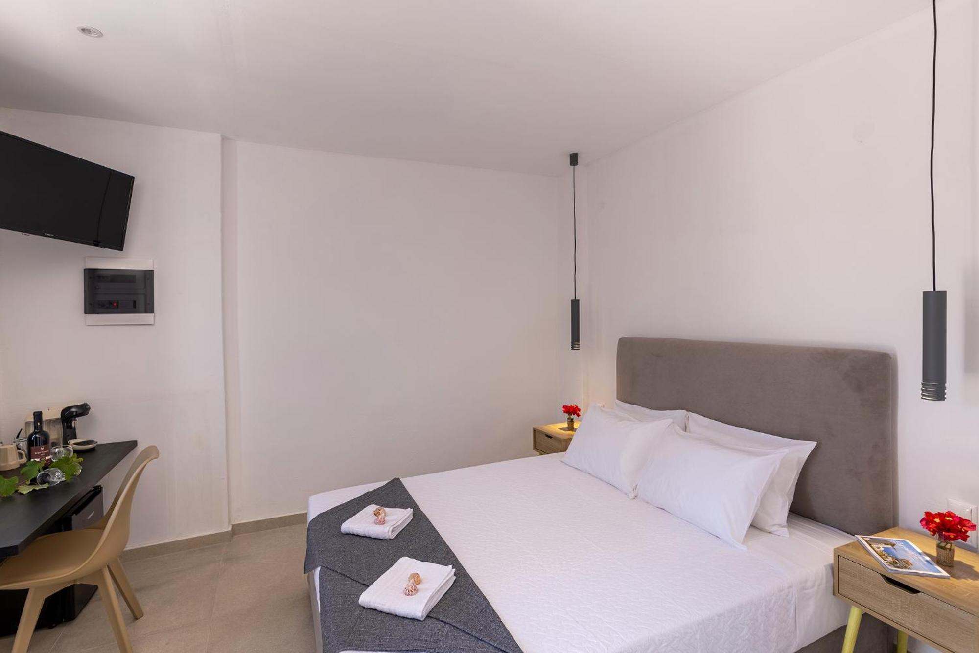 Chrysonisos Suites With Sunset & Seaviews Near Kini Екстериор снимка