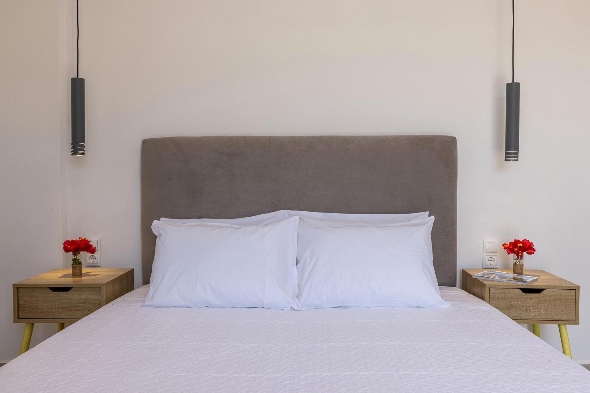 Chrysonisos Suites With Sunset & Seaviews Near Kini Екстериор снимка